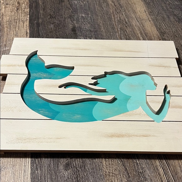 Quality Mermaid Wall Decor Set - Pink and Teal - Picture 4 of 5